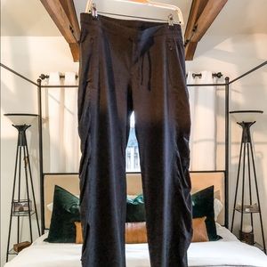 NWOT Athleta black longe pants 8